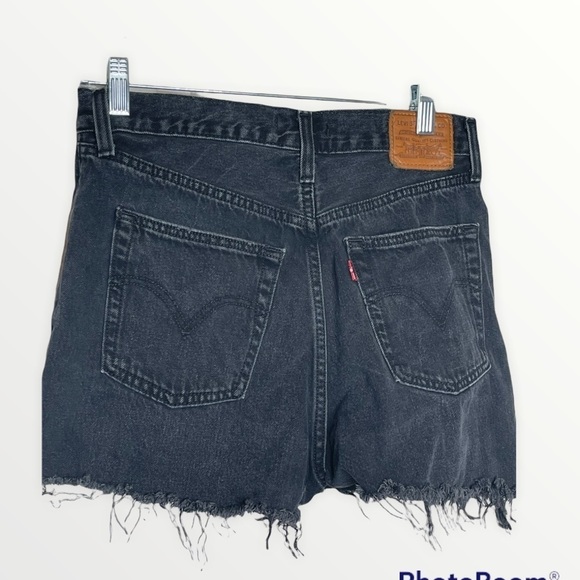 LEVI'S Black Ribcage Wide Leg High Rise Cutoff Jean Shorts Distressed size 30 - Picture 11 of 11
